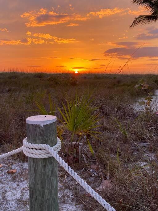 Beach And Boaters Delight! Vila Fort Myers Beach Exterior foto